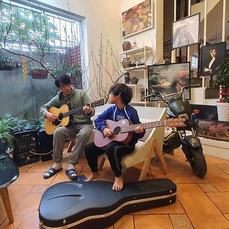 De Studio HomeStay Hanoi Luaran gambar